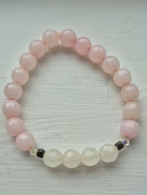 Pink & White Beaded Bracelet